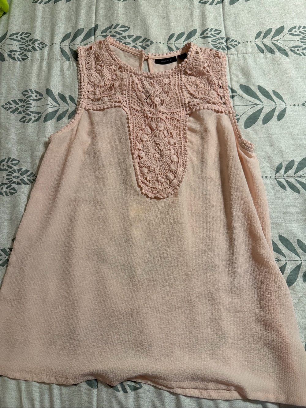 Women's Sleeveless Lace Tank - Blush Pink